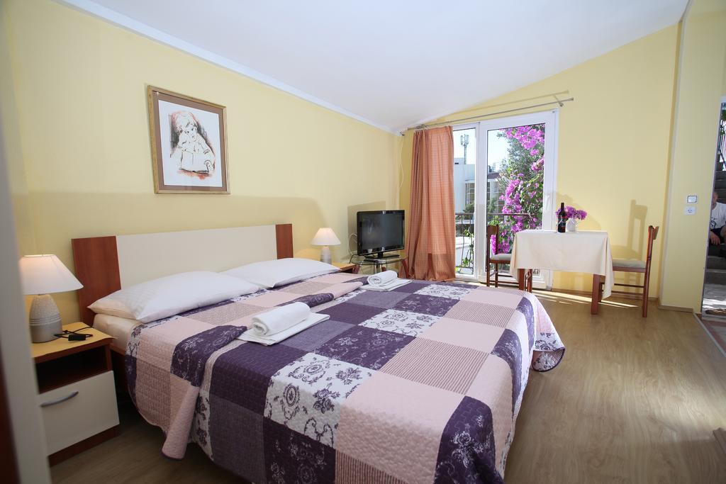 Apartments Kovacic ماكارسكا الغرفة الصورة