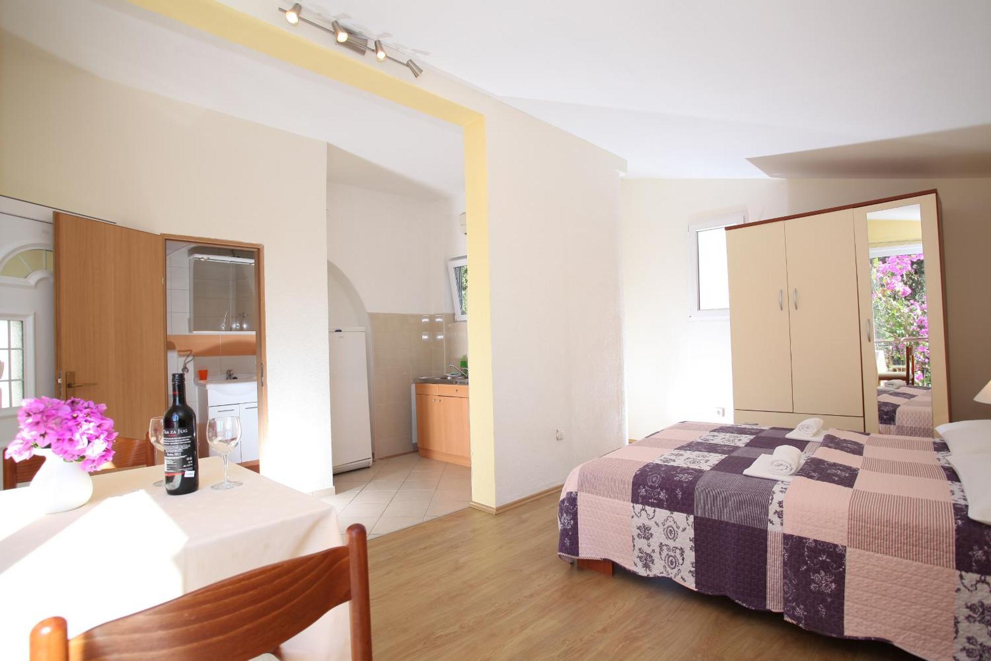 Apartments Kovacic ماكارسكا الغرفة الصورة