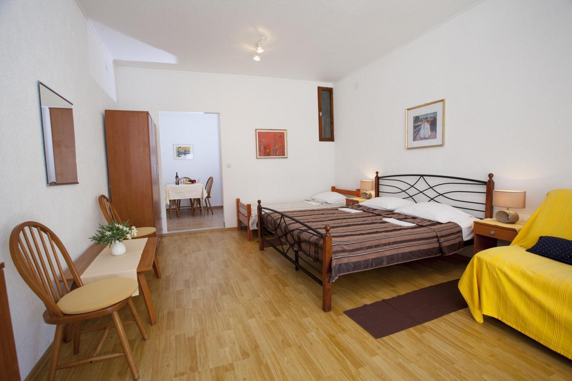 Apartments Kovacic ماكارسكا الغرفة الصورة