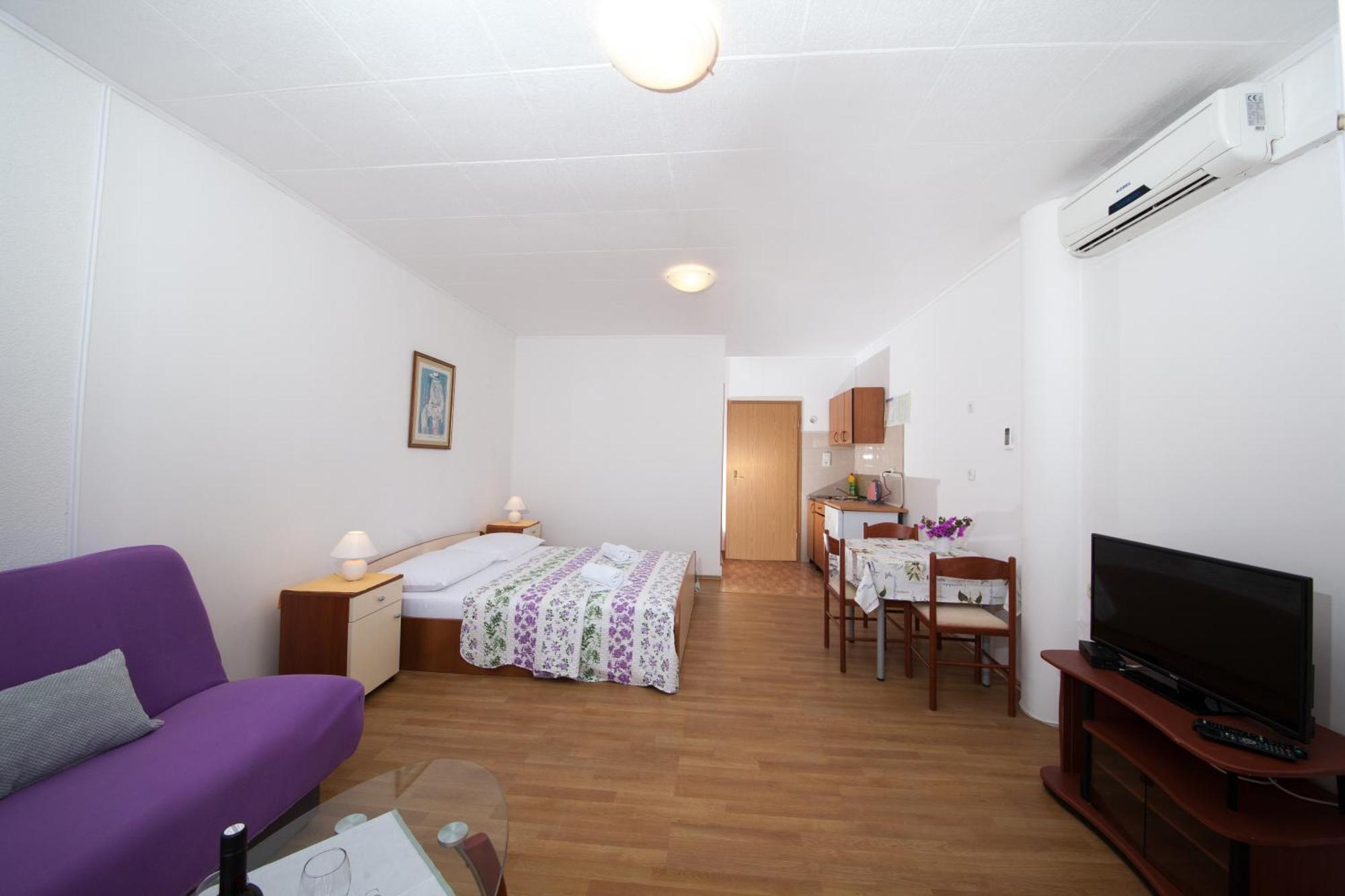 Apartments Kovacic ماكارسكا الغرفة الصورة